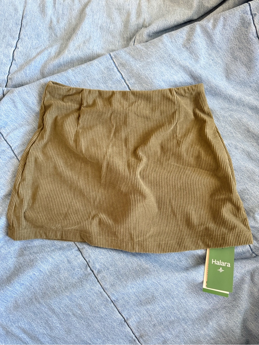 HALARA Olive Ribbed Mini Skirt - Brand New with Tags